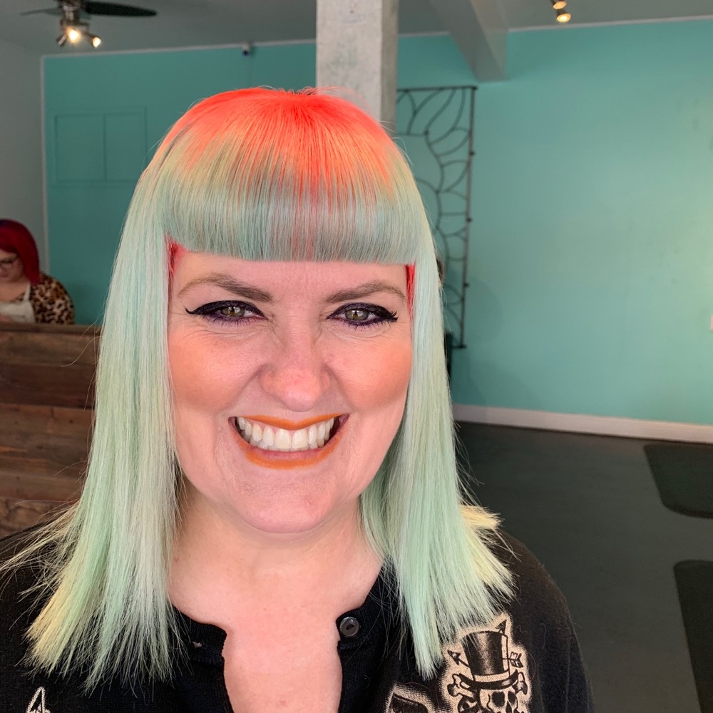 Meet your Posher, Lesley
